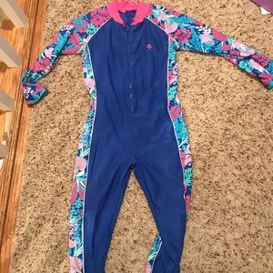 Size Xs coolibar full body swim suit